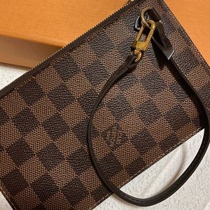 AUTHENTIC LV zippered wristlet